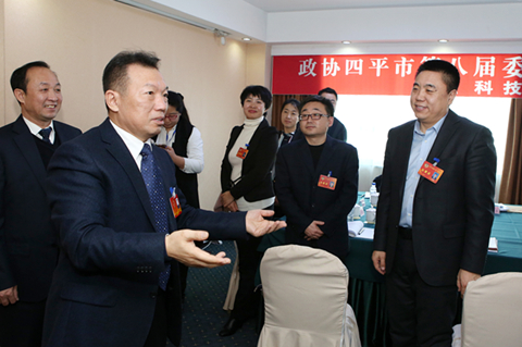 ���������������ίԱ���н�̸